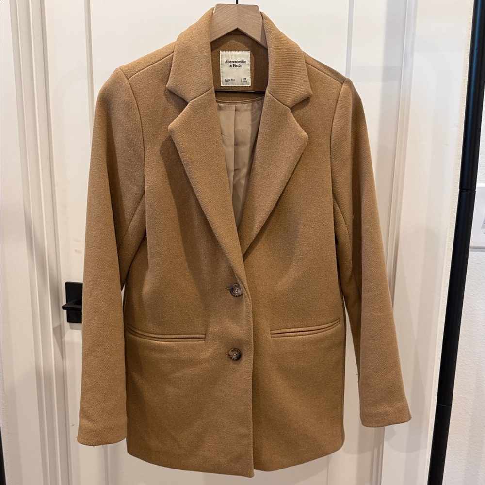 Abercrombie & Fitch Camel Blazer with Notched Lapel